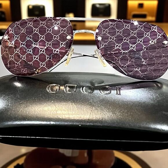 Gucci Silver and Brown GG Patterned Sunglasses - Picture 2 of 9